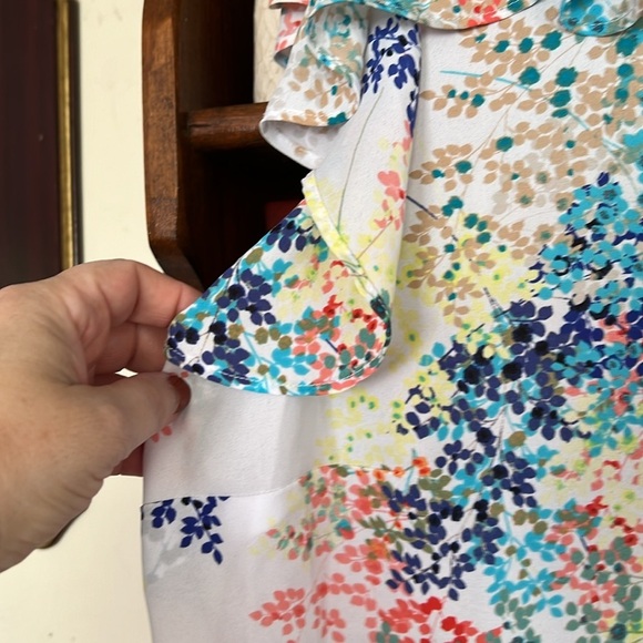 WORTHINGTON Watercolor Dainty Floral Ruffle Detail Sleeveless Top,Sz Large,GUC. - Picture 6 of 8